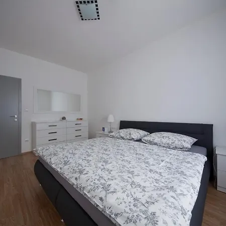 Lovely Croatia Apartament Bol